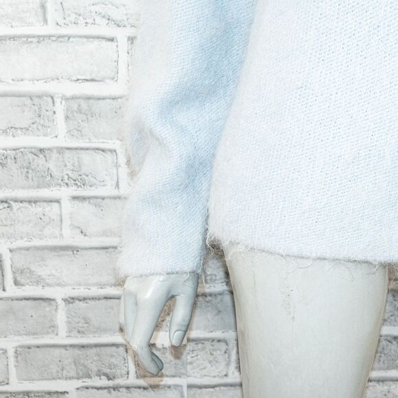 VINCE Women's Oversize Fuzzy Sweater Alpaca Mohair blend in light blue sz L $345 - Picture 8 of 10